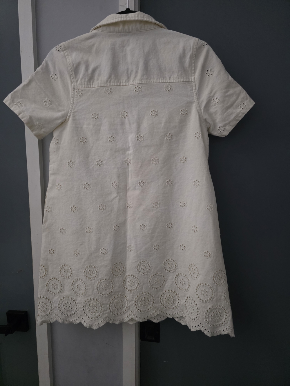 En Saison White Eyelet Button-Front Shift Dress - Picture 7 of 7